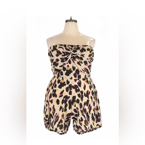 Pants - Leopard Print Strapless Romper